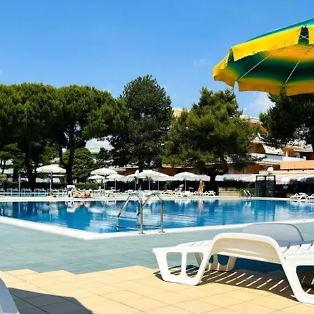 Functional Flat In A Pool Paradise * Bibione