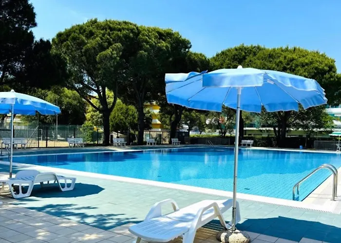 Lejlighed Functional Flat In A Pool Paradise