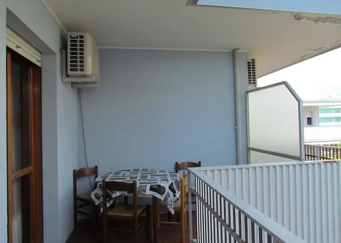Lejlighed Functional Flat In A Pool Paradise