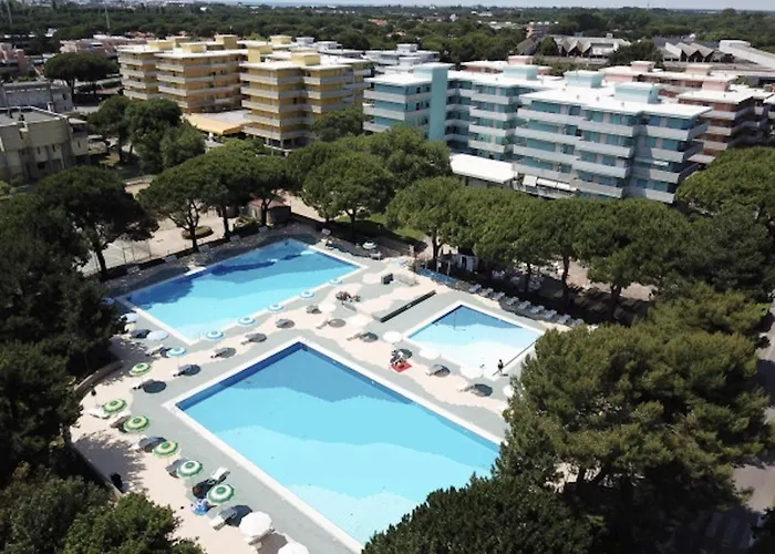 Functional Flat In A Pool Paradise Lejlighed *